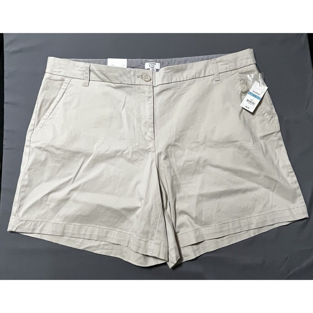 Crown & Ivy Woman Shorts Size 20W
